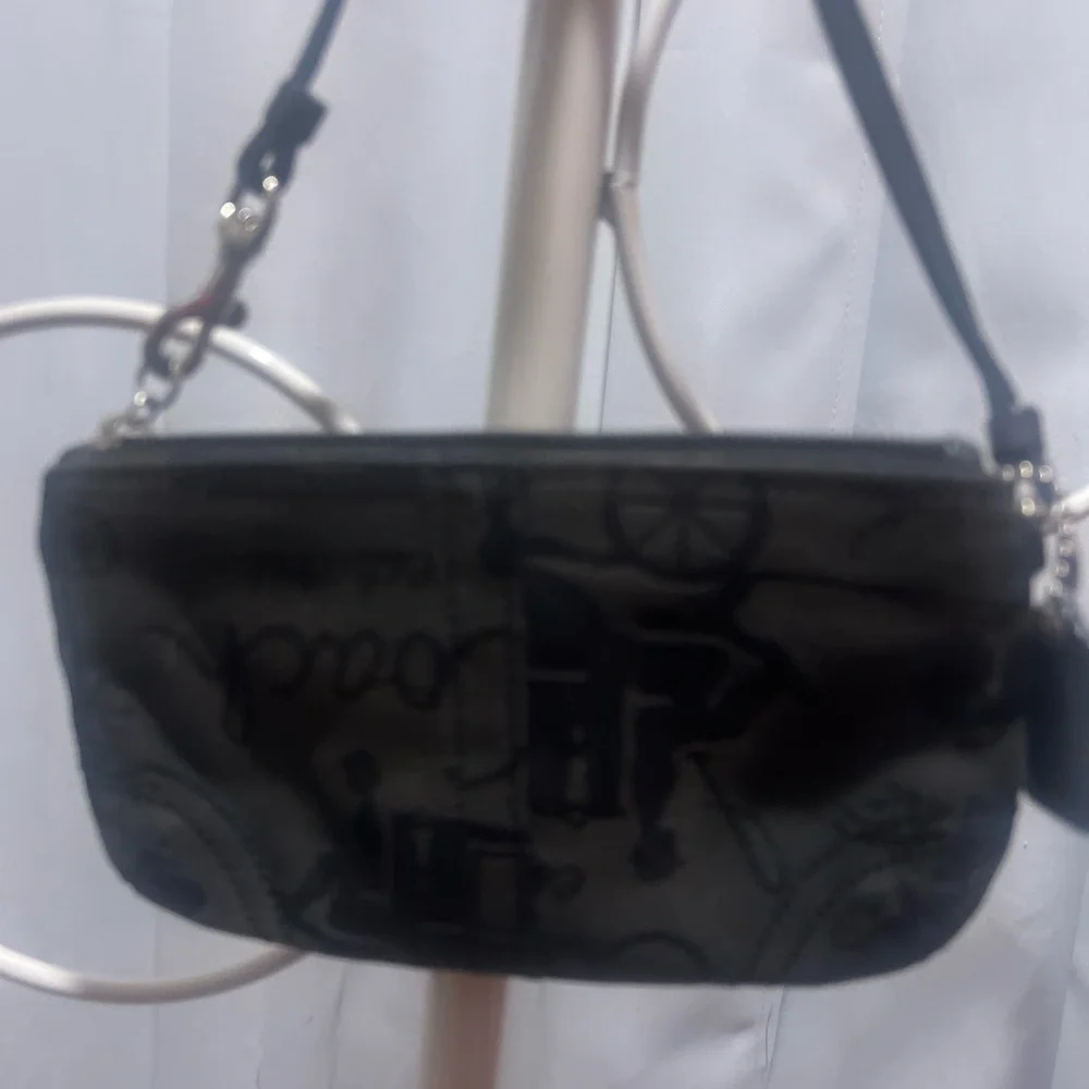 Coach Chelsea Horse and Carriage Wristlet